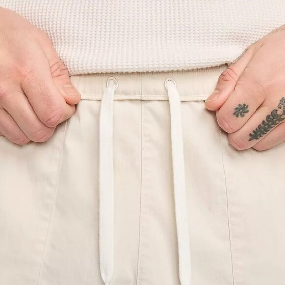 Nike Life Men's Size XLarge Shorts Light Orewood Brown FN3216 104 $85 Retail NEW - Picture 3 of 15